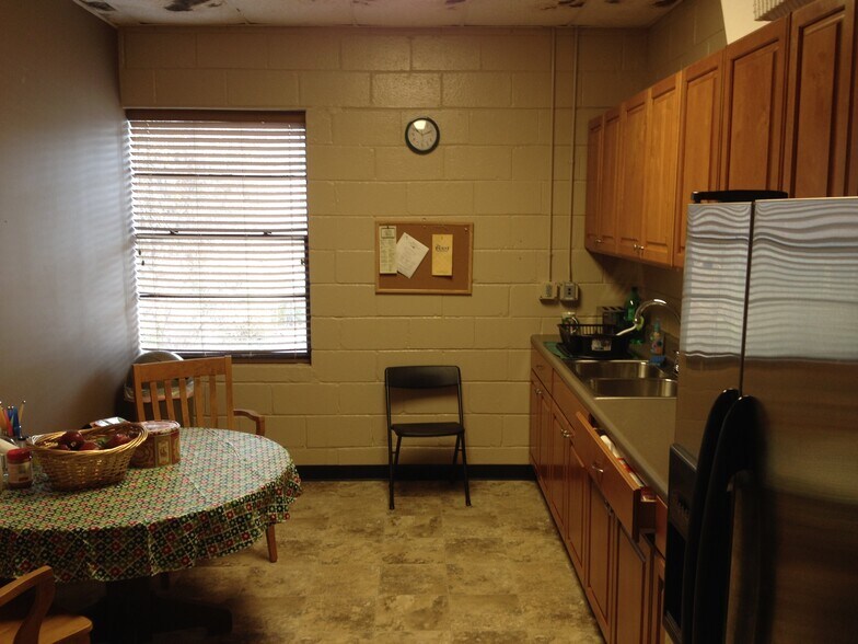 More Photos Of 1401 Montgomery Hwy, Birmingham Storefront Retail Office For Sale