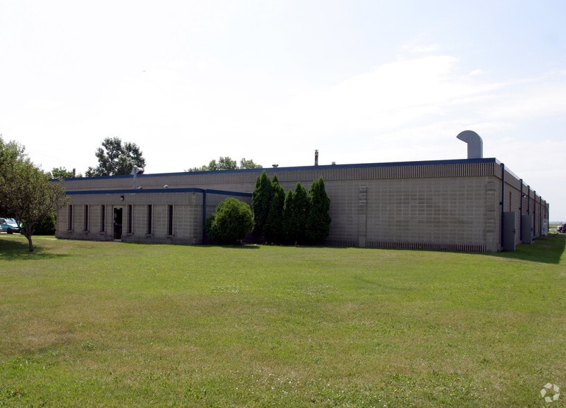 More Photos Of 12985 Pioneer Trl, Eden Prairie Warehouse For Sale