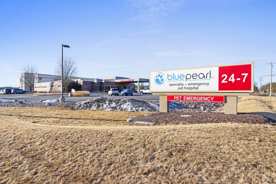 More Photos Of 4706 New Horizons Blvd, Appleton Medical For Sale