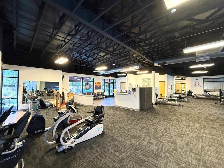 More Photos Of 1472 E Williams Field Rd, Gilbert Medical For Sale