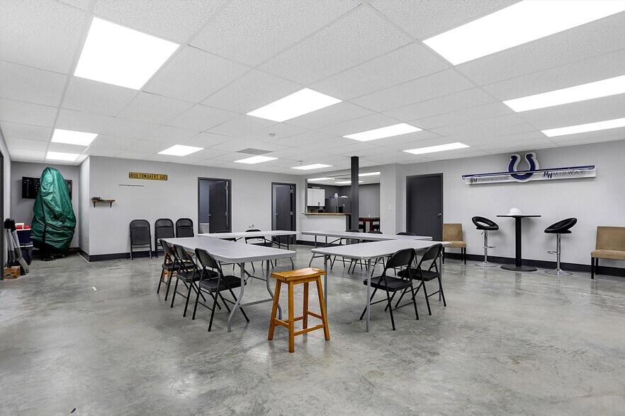 More Photos Of 615 Russell Ave, Indianapolis Medical For Sale