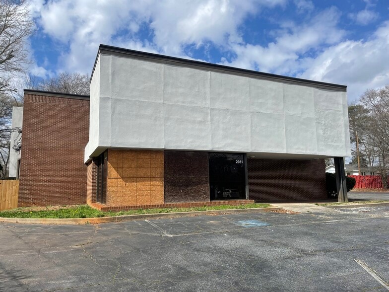 More Photos Of 2981 Church St, East Point Medical For Sale