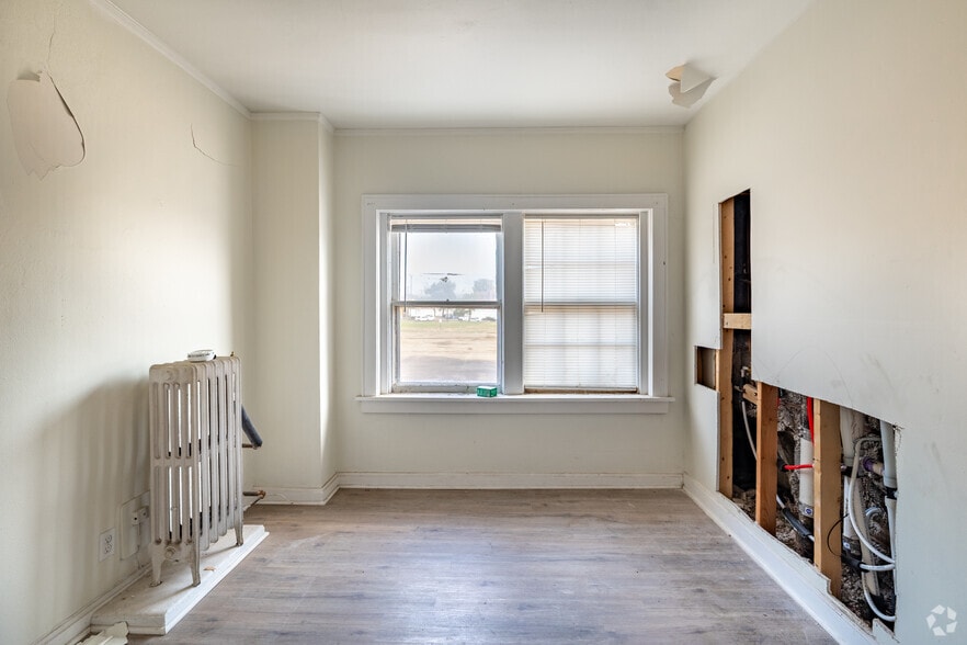 More Photos Of 222 E Elm St, Wichita Apartments For Sale