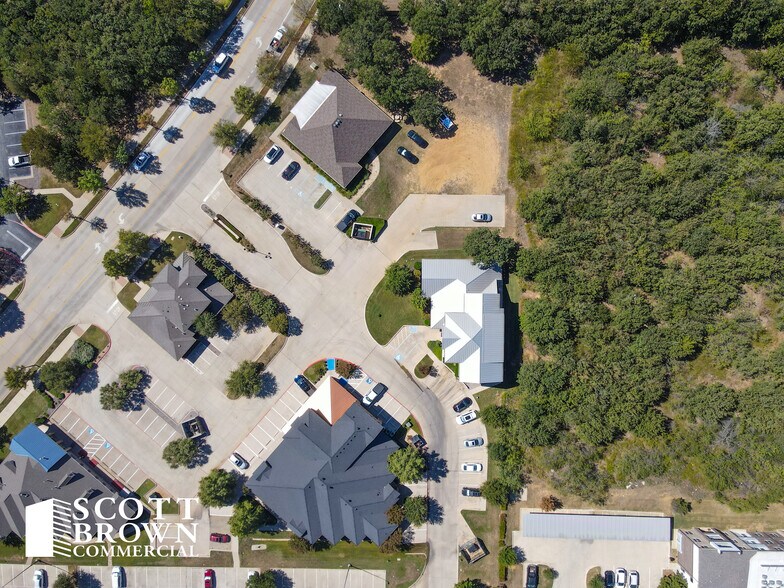 More Photos Of 2717 Windriver Ln, Denton Loft Creative Space For Sale