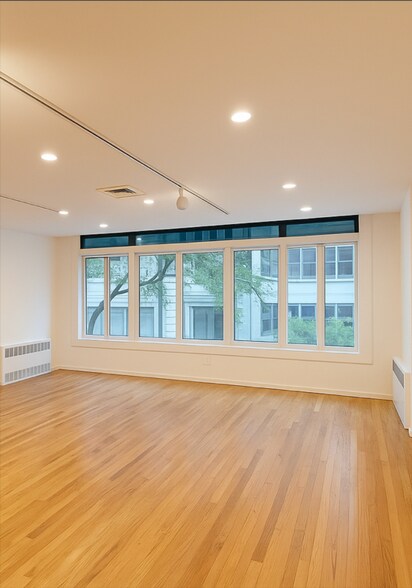 More Photos Of 9 E 53rd St, New York Office For Lease