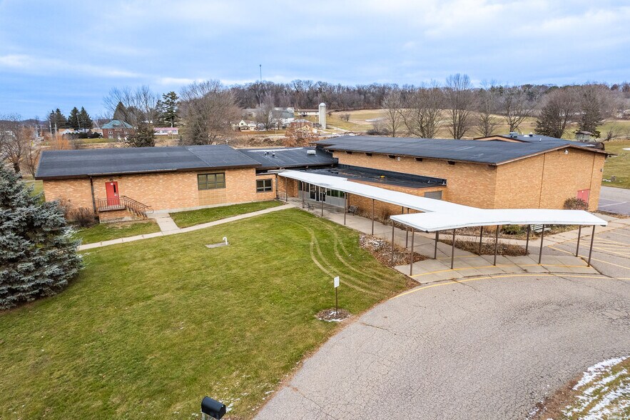 More Photos Of S5864 State Highway 23, Loganville Light Distribution For Sale