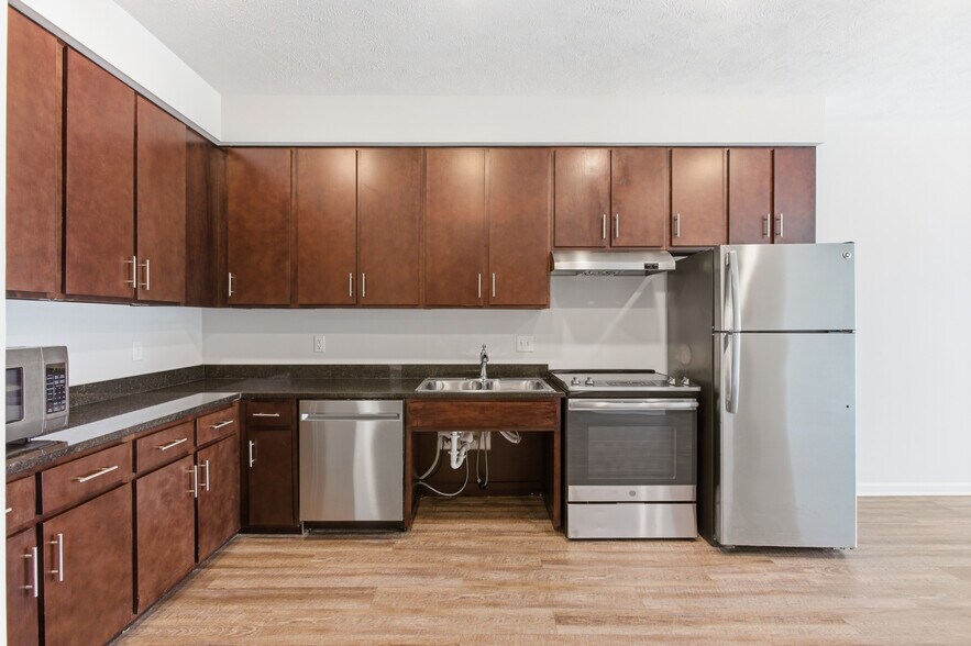 More Photos Of 1015 N 16th St, Omaha Apartments For Sale