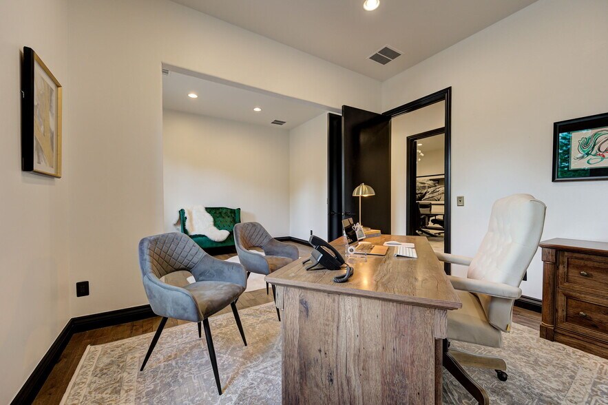 More Photos Of 2917 NW 156th St, Edmond Office Residential For Sale