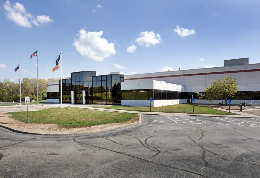 Primary Photo Of 2901 Heartland Dr, Liberty Manufacturing For Lease
