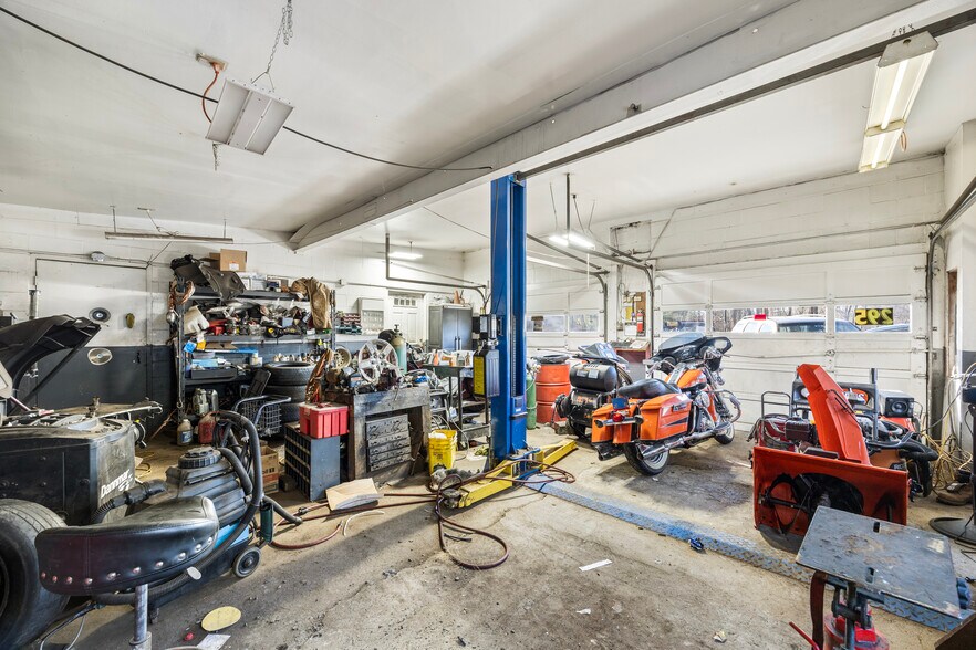 More Photos Of 405 E Main St, Orange Auto Repair For Sale