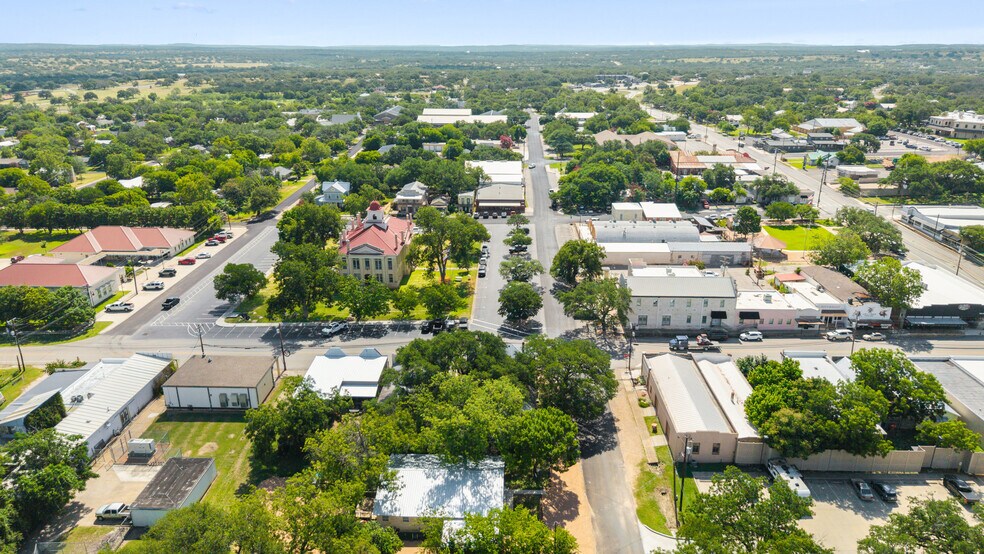 More Photos Of 201 Nugent Ave ave, Johnson City Hotel For Sale