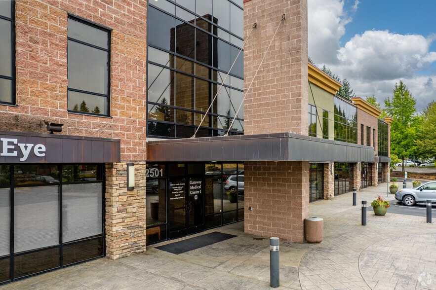 More Photos Of 2501 NE 134th St, Vancouver Unknown For Lease