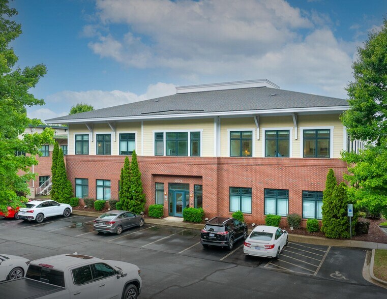 More Photos Of 10224 Hickorywood Hill Ave, Huntersville Office For Lease