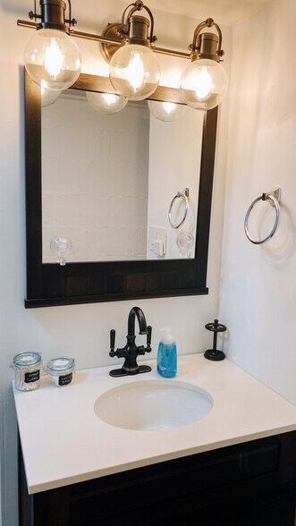 More Photos Of 319 W Main St, Bishop Multifamily For Sale