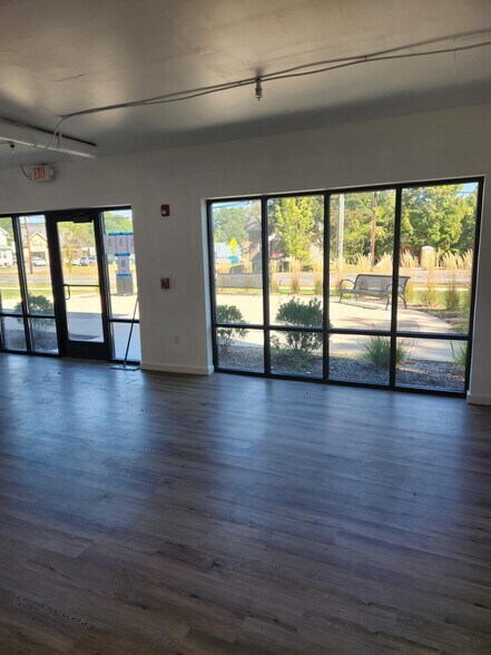 More Photos Of 133 S East St, Amherst Apartments For Lease