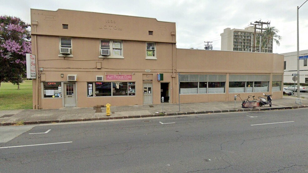 Primary Photo Of 2239 S King St, Honolulu Health Club For Lease