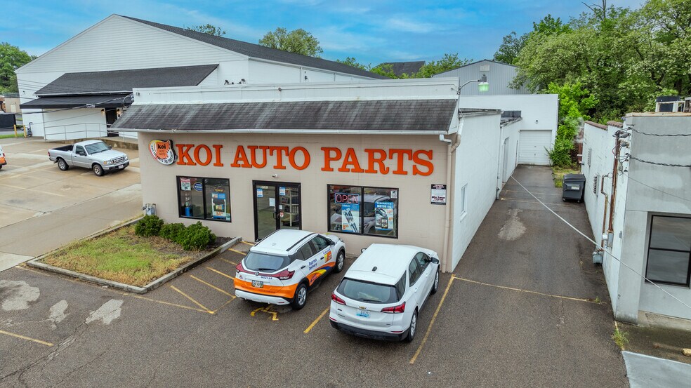 More Photos Of 5101 Crookshank Rd, Cincinnati Freestanding For Sale