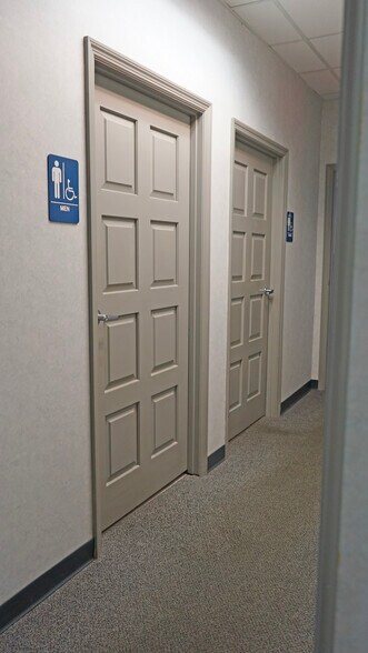 More Photos Of 483 Montgomery Rd, Altamonte Springs Office For Sale