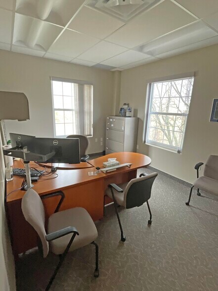 More Photos Of 405 Riverview Dr, Chatham Office For Sale