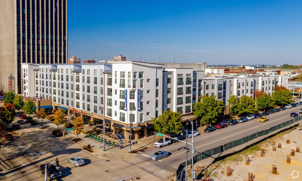 More Photos Of 2000 2nd Ave S, Birmingham Apartments For Lease