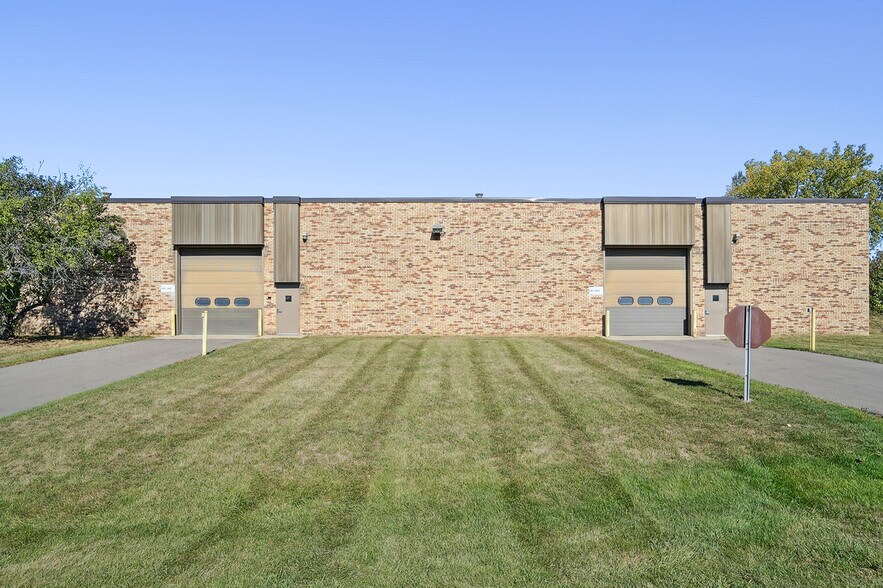 More Photos Of 1041 Hurst Rd, Jackson Service For Sale