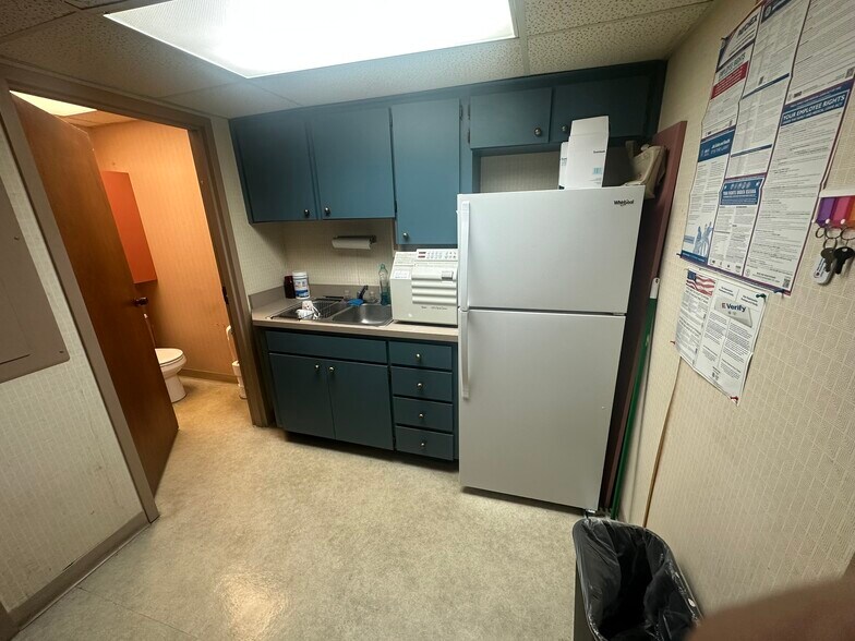 More Photos Of 4710 N Habana Ave, Tampa Medical For Sale