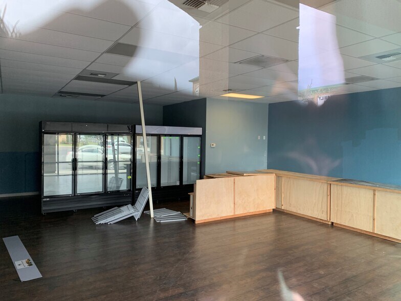 More Photos Of 600 N Prospect St, Porterville Storefront For Lease