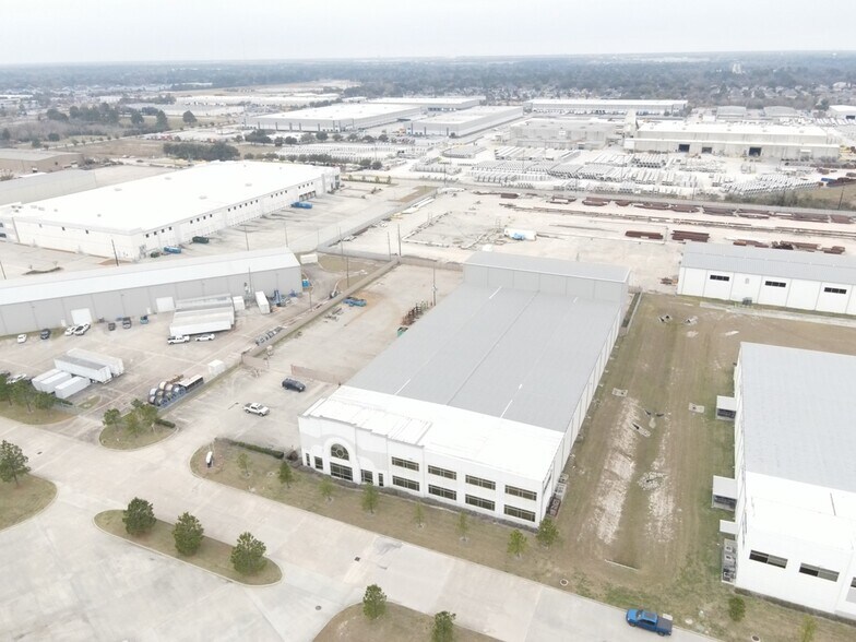 More Photos Of 6410 Langfield Rd, Houston Warehouse For Lease
