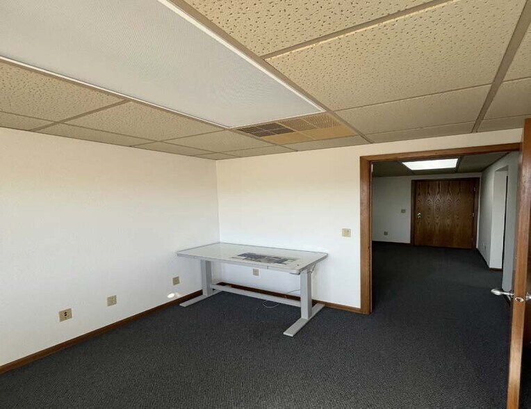 More Photos Of 7818 Big Sky Dr, Madison Office For Lease