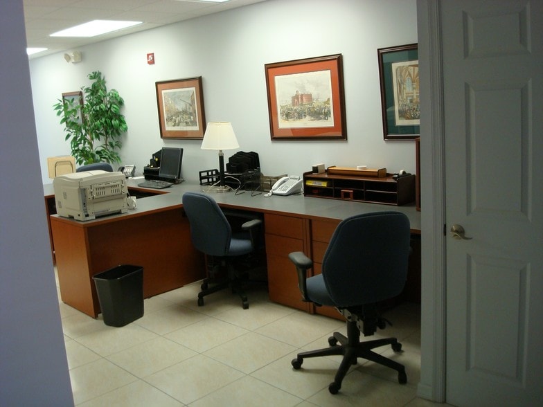 More Photos Of 1857 San Marco Rd, Marco Island Office Residential For Sale