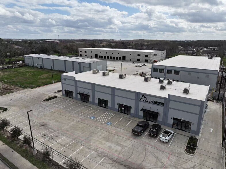 More Photos Of 1320 Almeda Genoa Rd, Houston Unknown For Lease