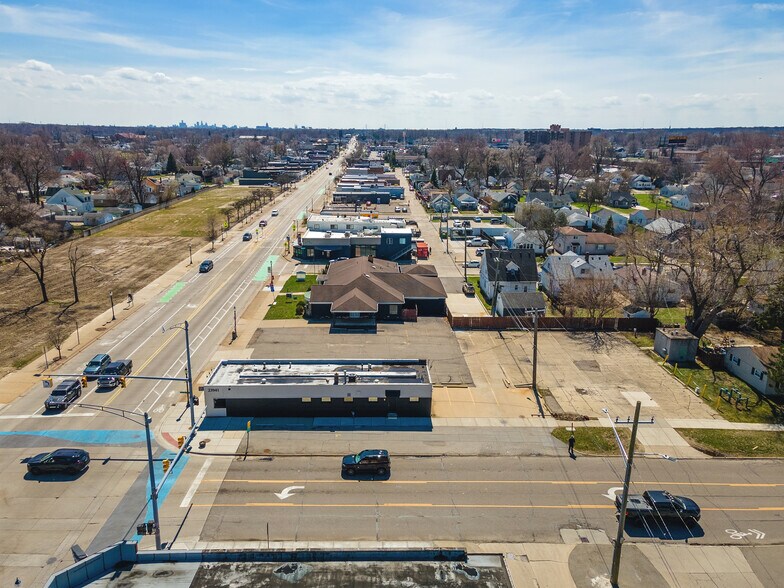 More Photos Of 23919 John R Rd, Hazel Park Freestanding For Sale