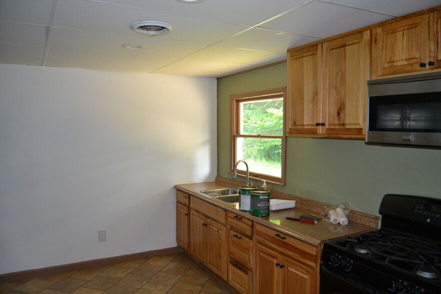 More Photos Of 28 Old Colony Rd, Gaylord Industrial For Sale