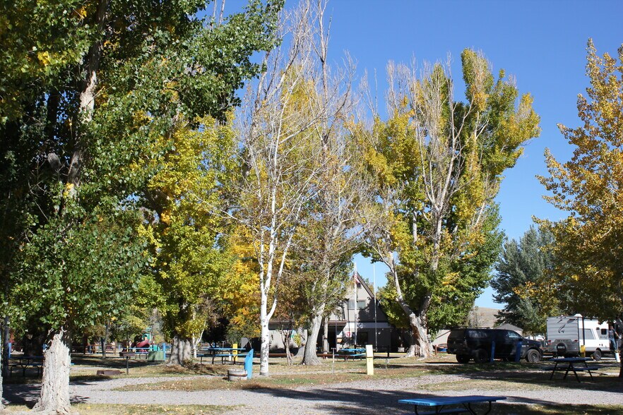 More Photos Of 735 W Park St, Dillon Trailer Camper Park For Sale