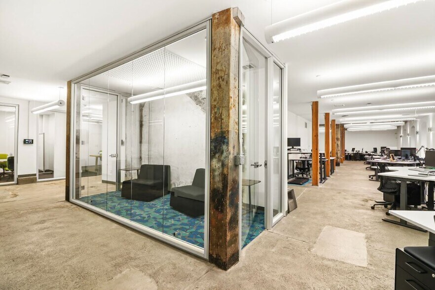 More Photos Of 3 Rector St, Philadelphia Office For Lease