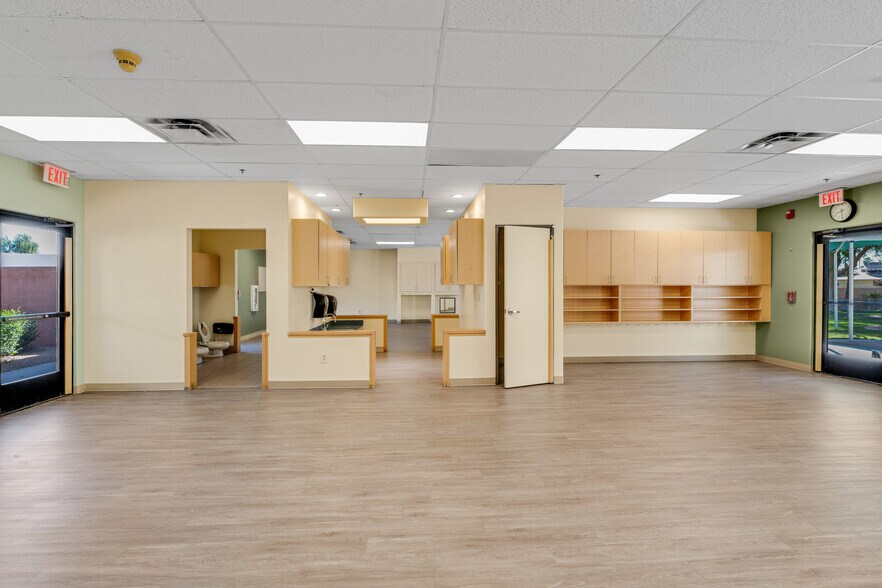 More Photos Of 1151 W Ray Rd, Chandler Daycare Center For Sale