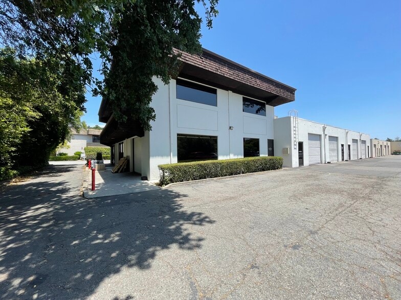 More Photos Of 4 Commercial Blvd, Novato Manufacturing For Lease