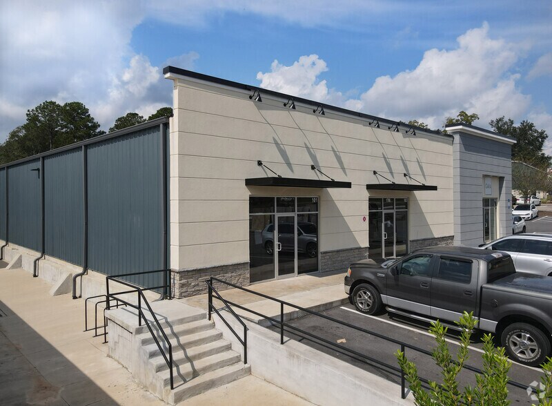 More Photos Of 1706 Capital Cir NE, Tallahassee General Retail For Lease
