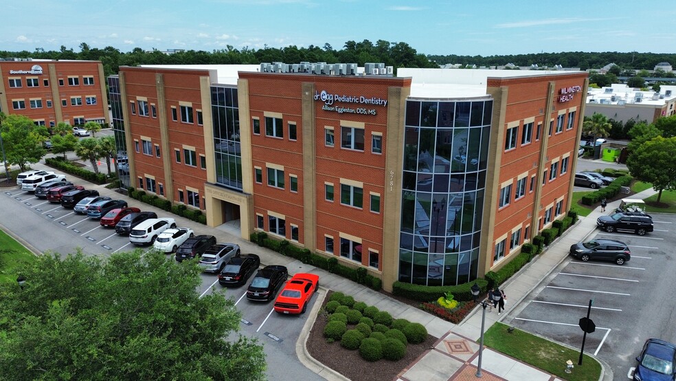 Primary Photo Of 6781 Parker Farm Dr, Wilmington Loft Creative Space For Lease