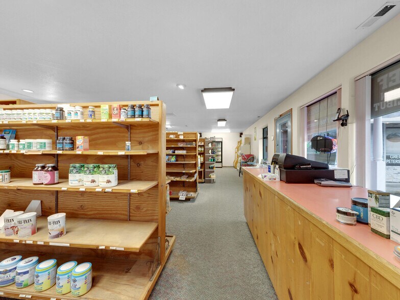 More Photos Of 144-150 N Roosevelt Dr, Seaside General Retail For Lease