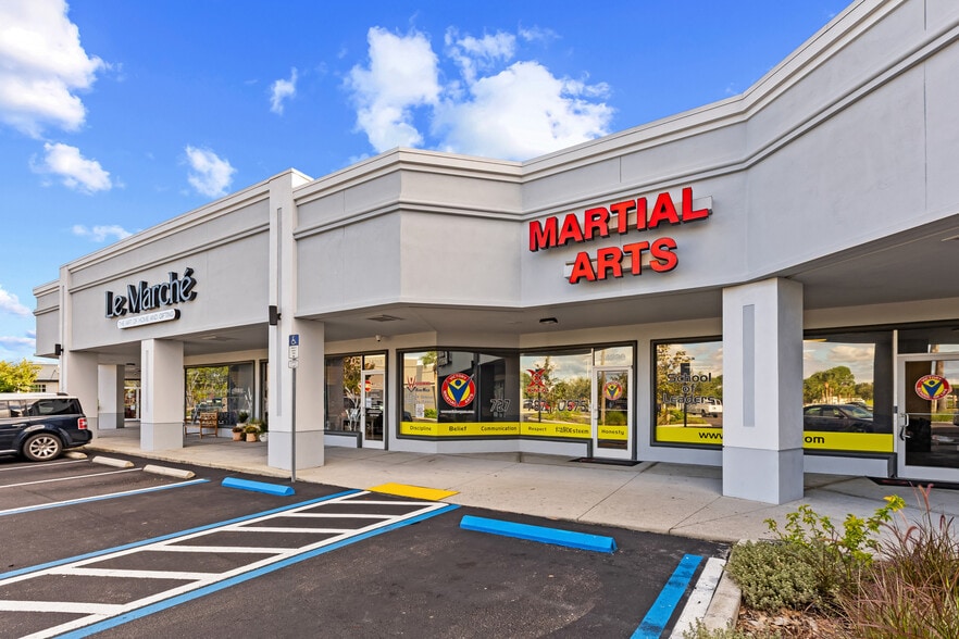 More Photos Of 34200-34340 US Highway 19, Palm Harbor Unknown For Lease