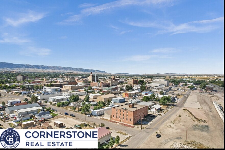 More Photos Of 350 N Kimball St, Casper Flex For Sale