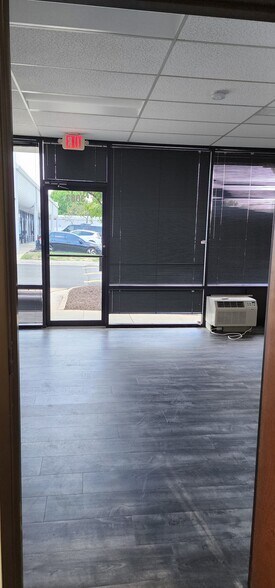 More Photos Of 3035-3099 PS Business Center Dr, Woodbridge Light Manufacturing For Lease