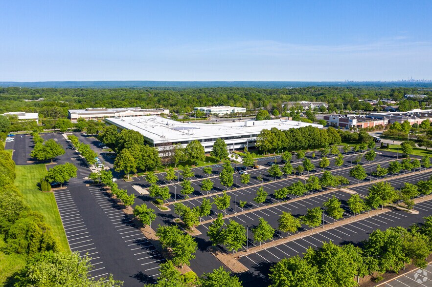 More Photos Of 50 Tice Blvd, Woodcliff Lake Office For Lease
