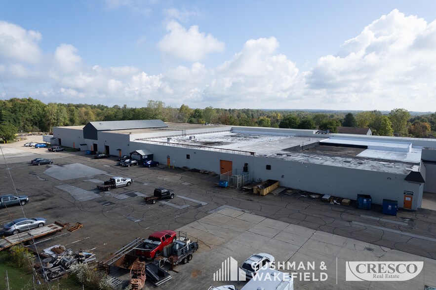 More Photos Of 9988 Kinsman Rd, Newbury Manufacturing For Sale