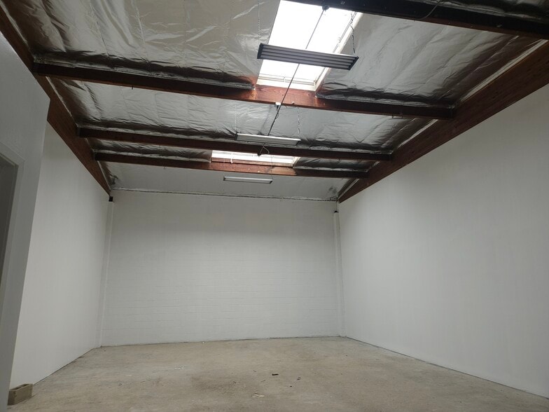 More Photos Of 23230-23304 Normandie Ave, Torrance Warehouse For Lease