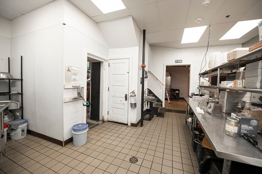 More Photos Of 425 Bridge St, Phoenixville Freestanding For Sale