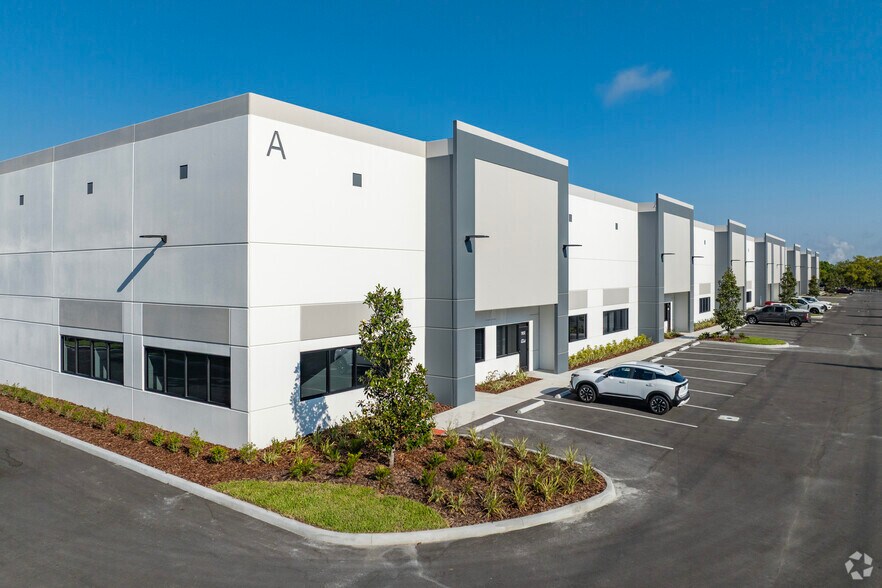 Primary Photo Of 6920 U.S. 41 hwy, Apollo Beach Warehouse For Lease