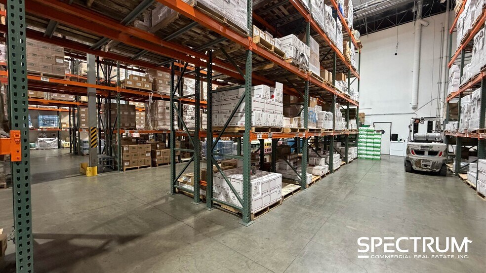 More Photos Of 26321 Ferry Ct, Santa Clarita Warehouse For Lease