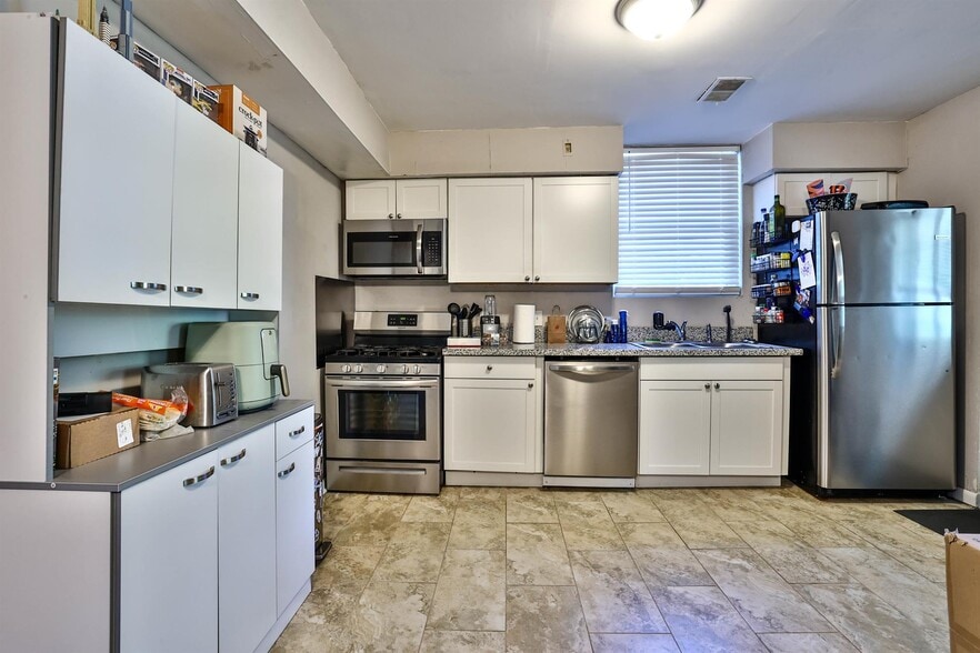 More Photos Of 5831 Bryson St, Cincinnati Multifamily For Sale